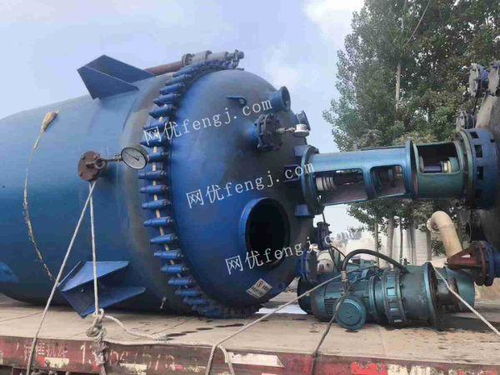 山東濟南二手化工設(shè)備回收與制造 聚焦搪瓷反應(yīng)釜、電加熱盤管與機械密封反應(yīng)釜